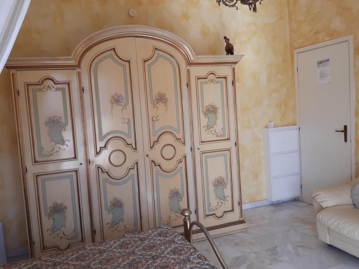 Bed and Breakfast Moonaurora Gallipoli Exterior foto